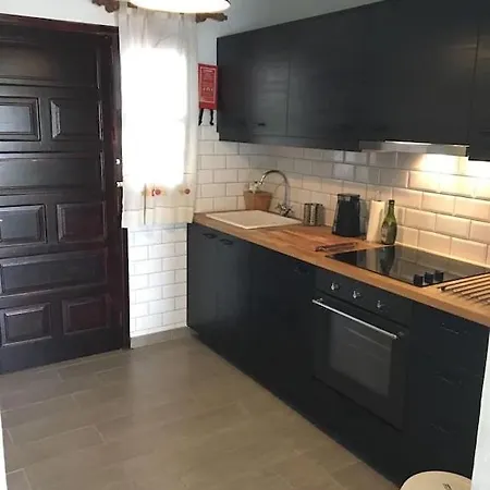 8 Casa Verde, Bastian Beach, Appartement